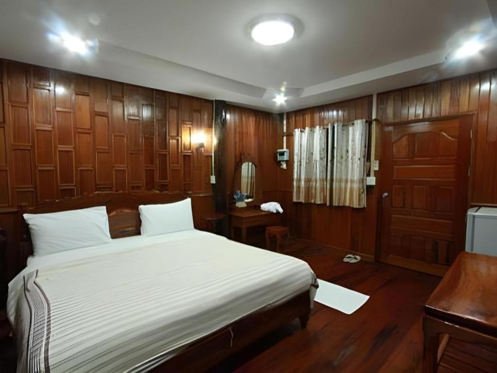 Plaifah Resort Ubon Song Khon Екстер'єр фото