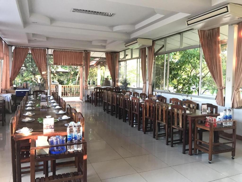 Plaifah Resort Ubon Song Khon Екстер'єр фото