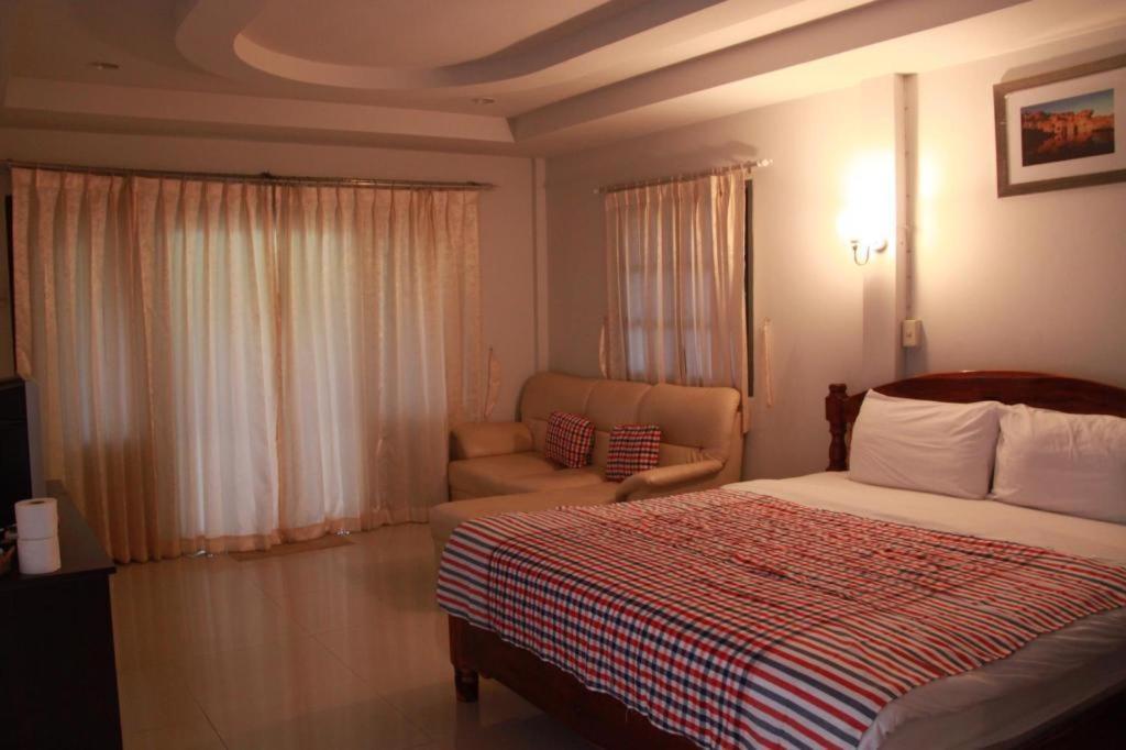 Plaifah Resort Ubon Song Khon Екстер'єр фото
